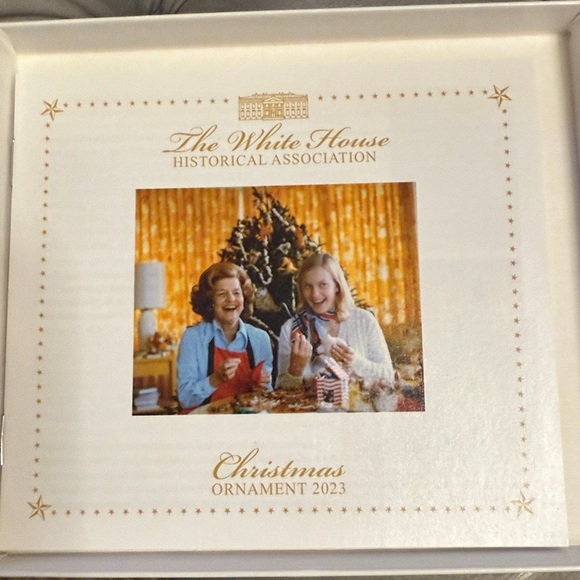 2023 The White House Historical Association Christmas Ornament - Picture 4 of 5